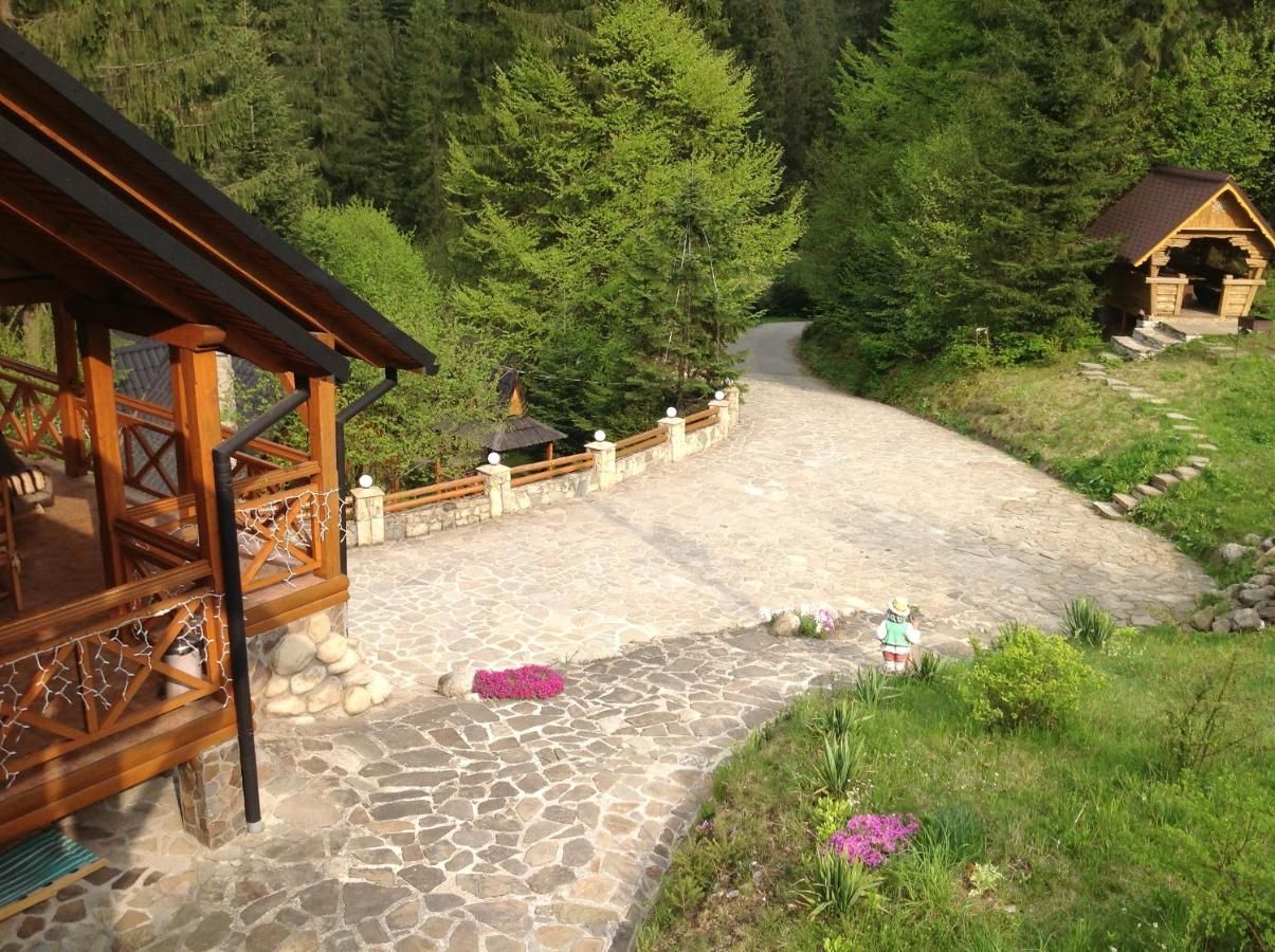 Курортные отели Karpatska Villa Микуличин-18