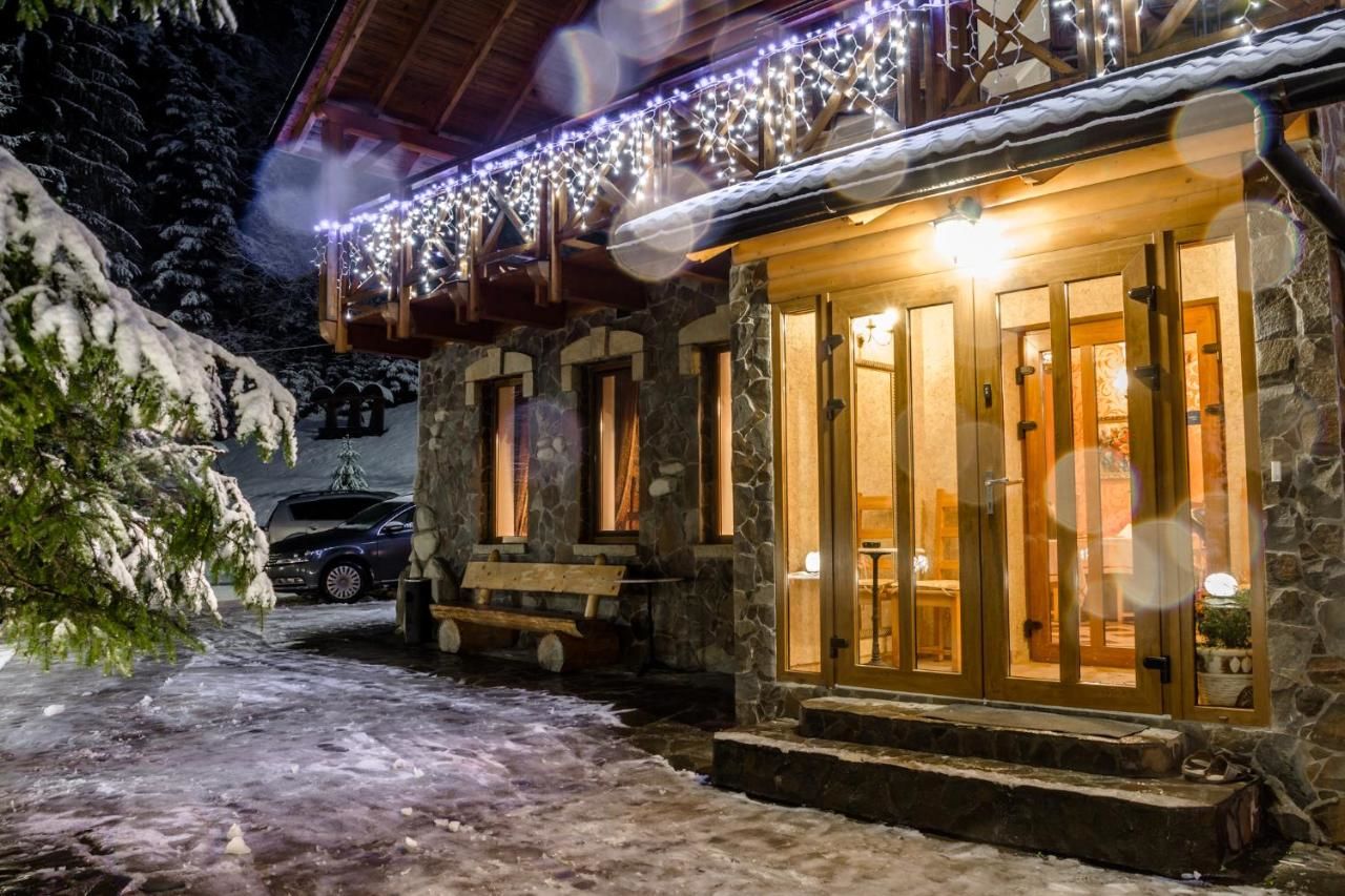 Курортные отели Karpatska Villa Микуличин-28