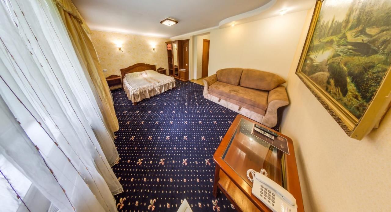 Курортные отели Karpatska Villa Микуличин