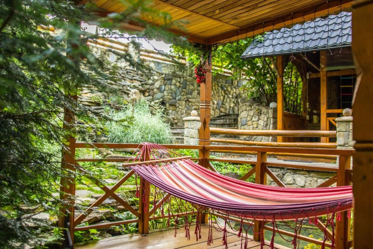 Курортные отели Karpatska Villa Микуличин-9